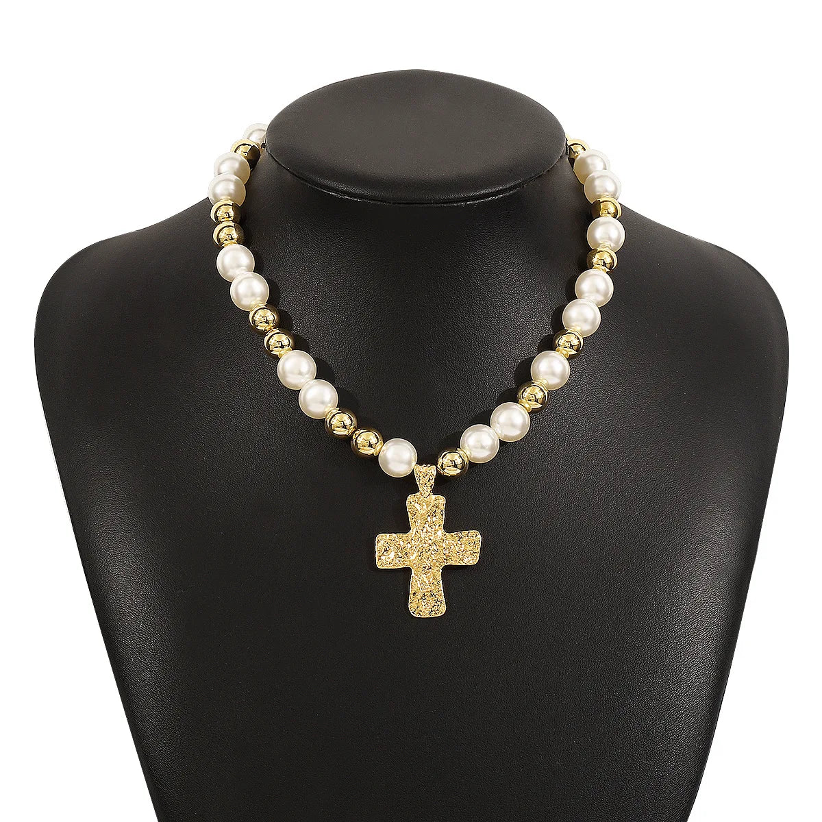 Women’s White Pearl Choker Necklace